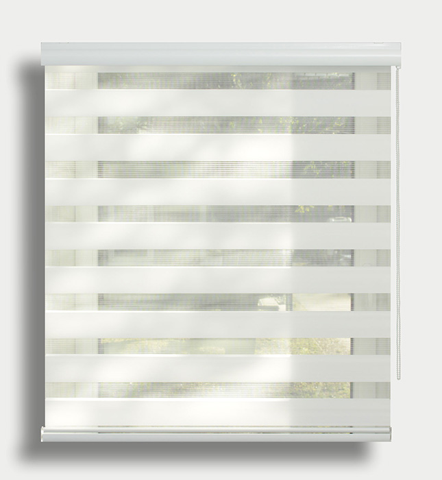 EFIXS Doppelrollo mit Aluminiumkassete - Farbe cremeweiss - Am Fenster geöffnet